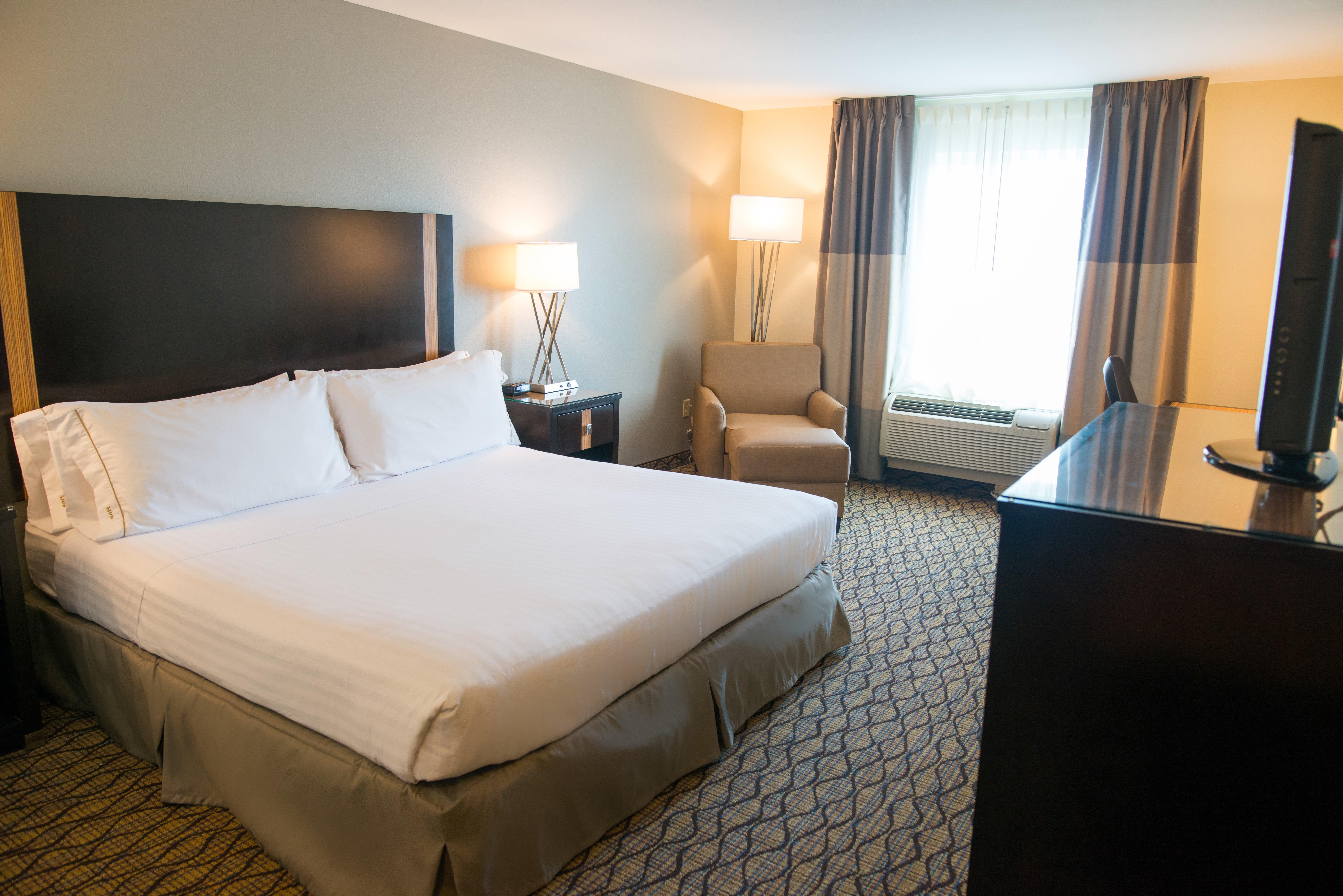 Holiday Inn Express Hotel & Suites Chanhassen By Ihg Ngoại thất bức ảnh