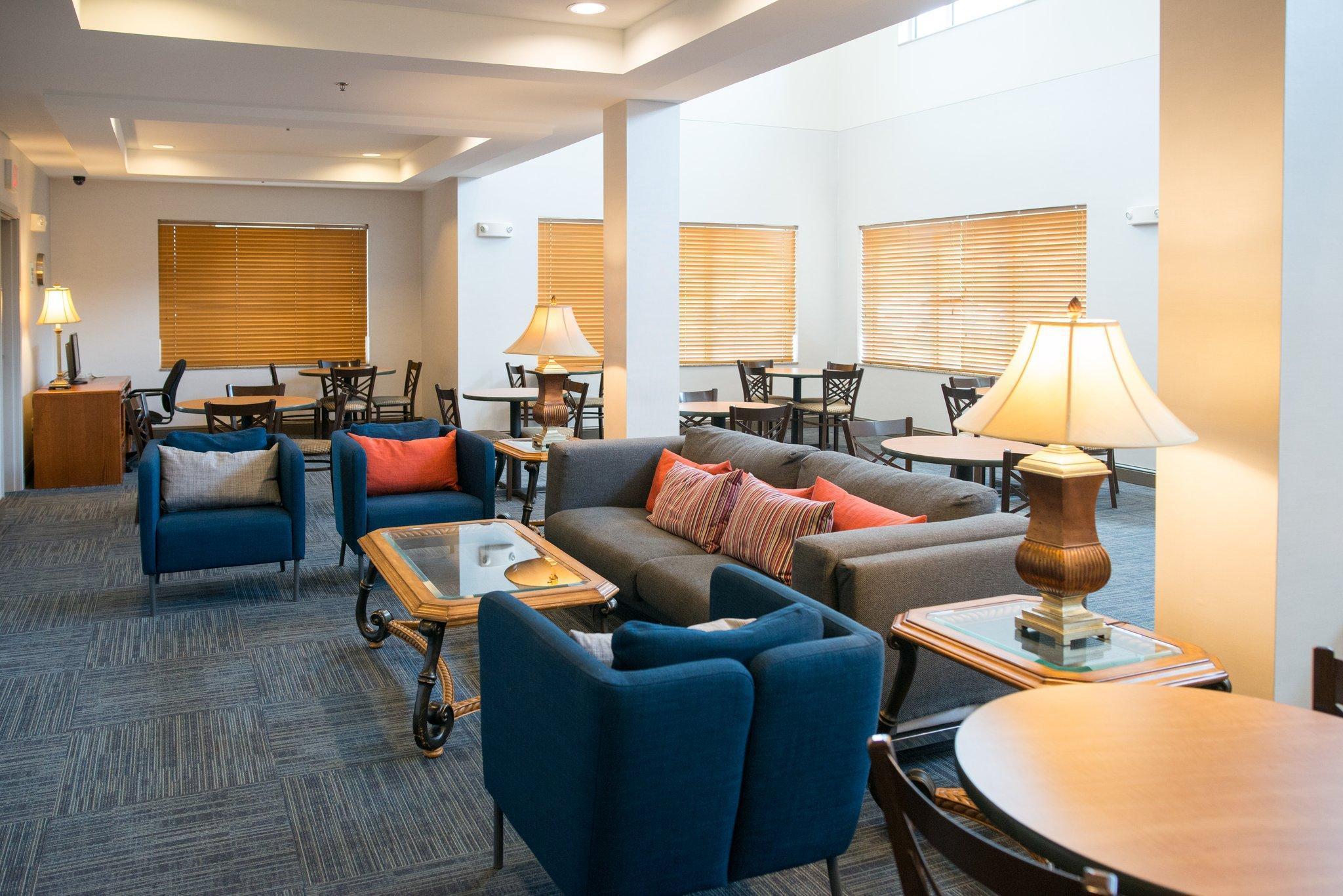 Holiday Inn Express Hotel & Suites Chanhassen By Ihg Ngoại thất bức ảnh