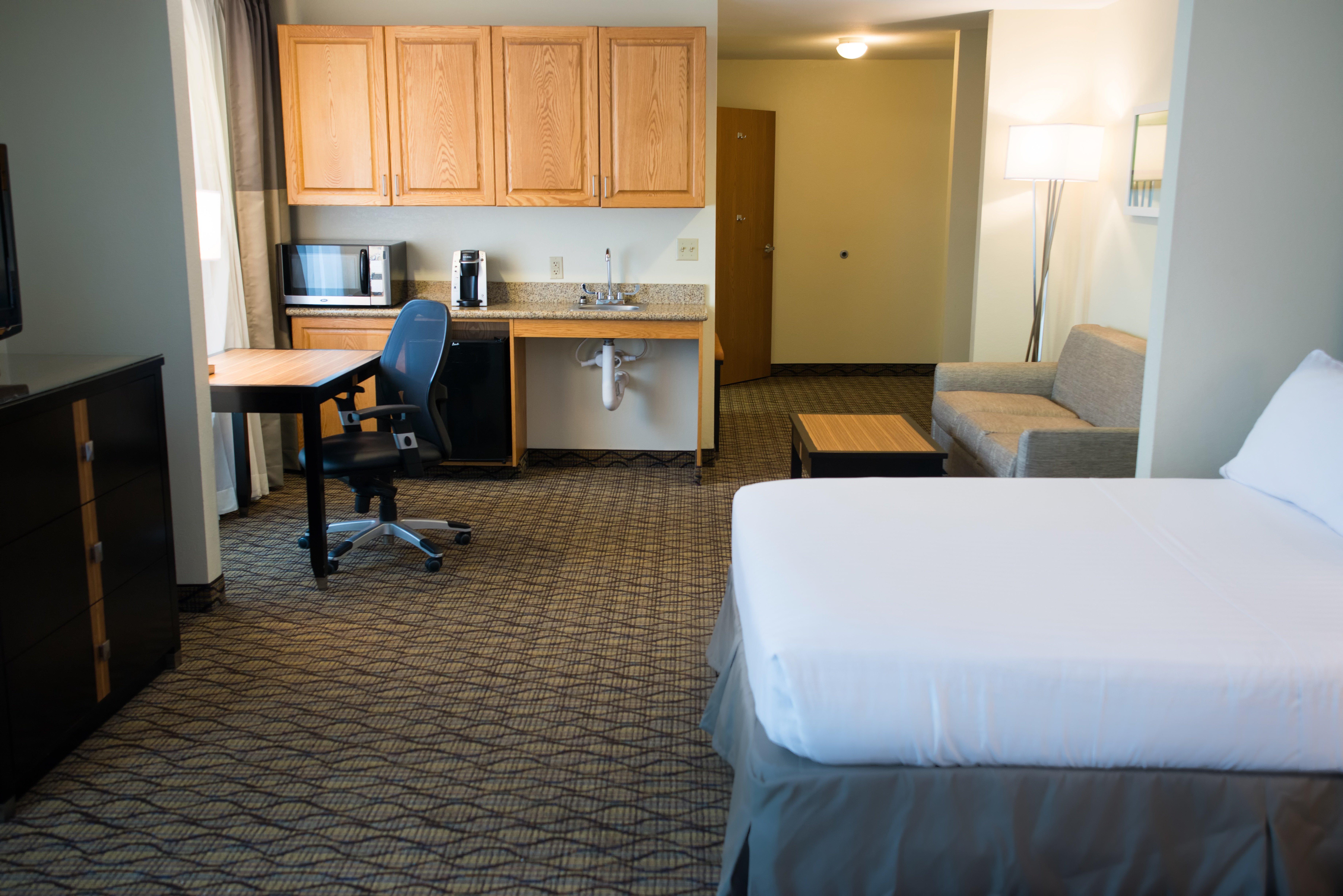 Holiday Inn Express Hotel & Suites Chanhassen By Ihg Ngoại thất bức ảnh