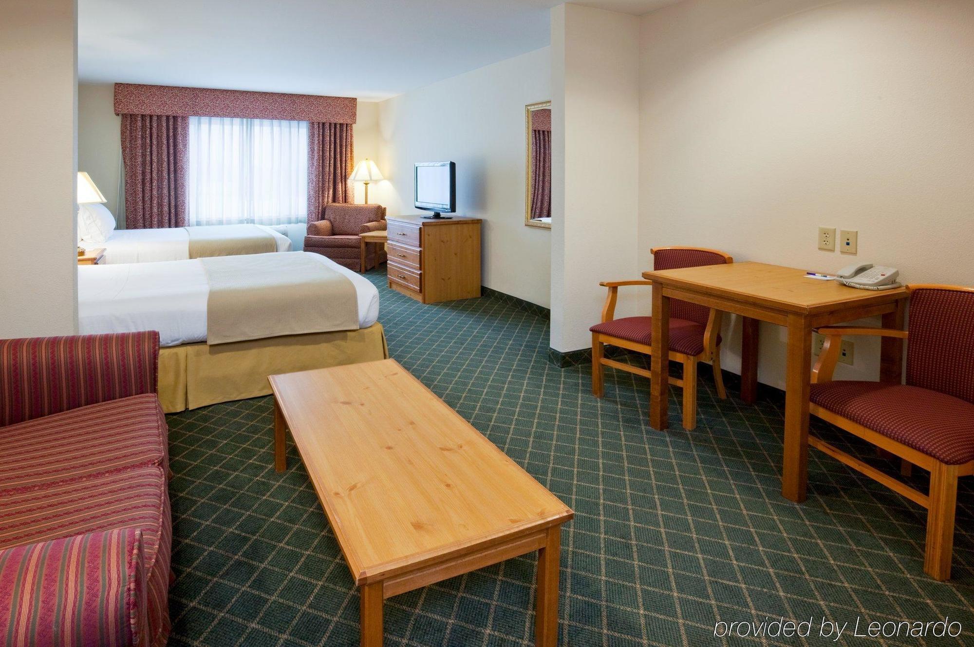 Holiday Inn Express Hotel & Suites Chanhassen By Ihg Phòng bức ảnh
