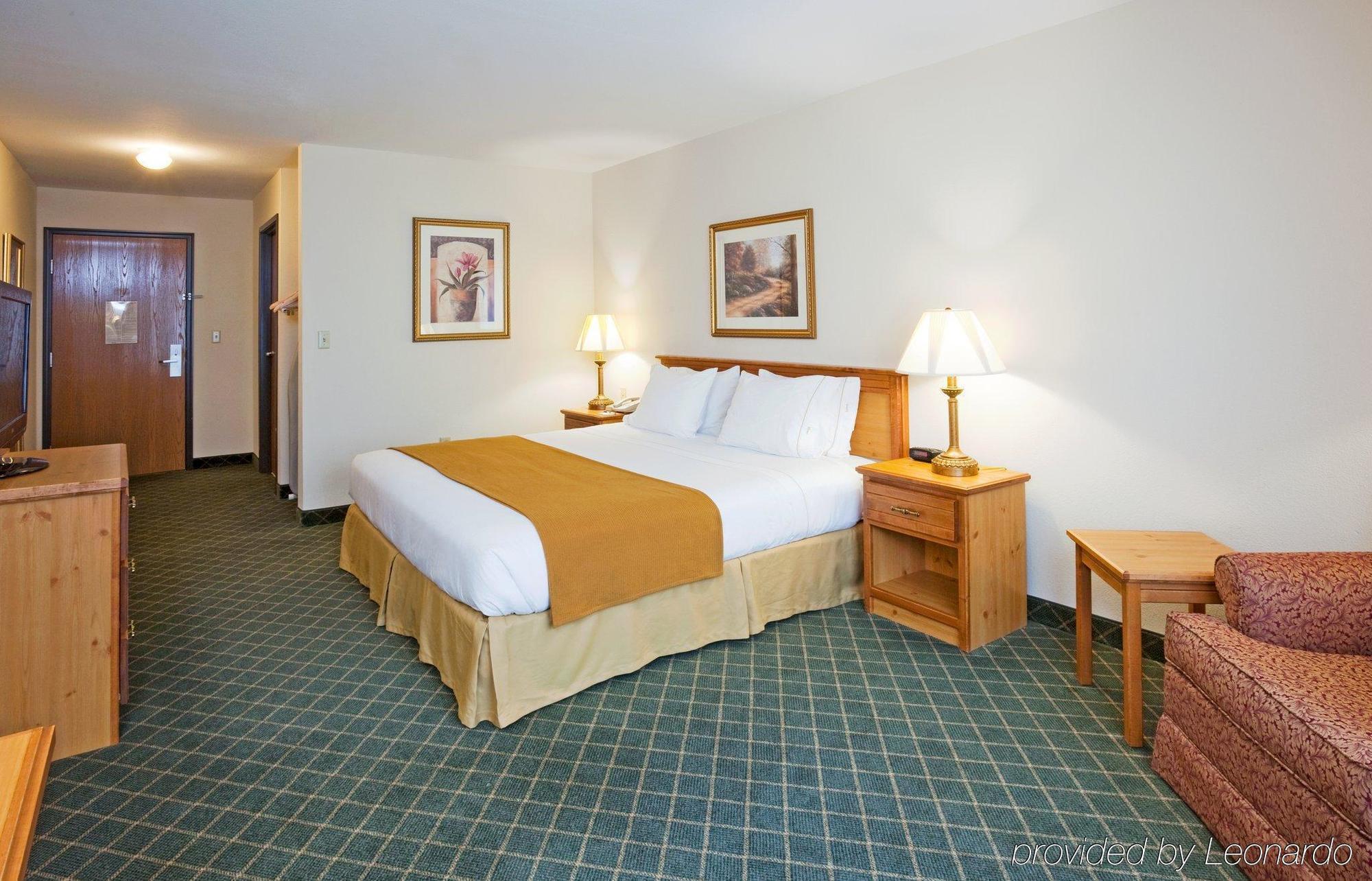 Holiday Inn Express Hotel & Suites Chanhassen By Ihg Phòng bức ảnh