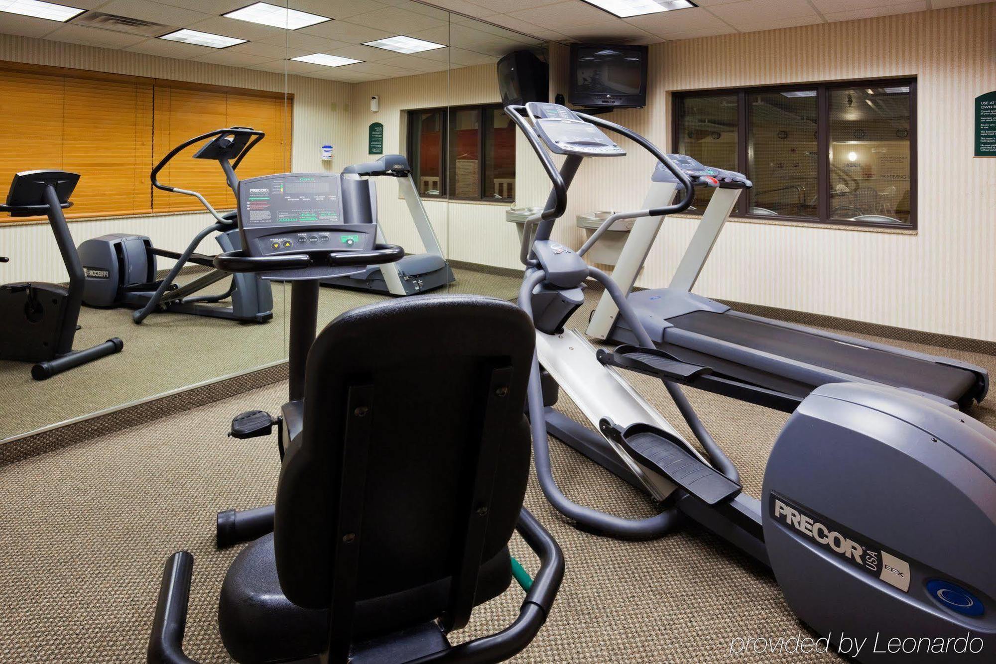 Holiday Inn Express Hotel & Suites Chanhassen By Ihg Ngoại thất bức ảnh